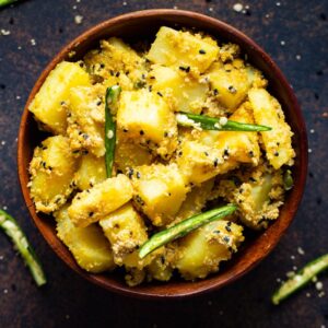 Alu Posto (Potatoes in Poppy Seed Paste)