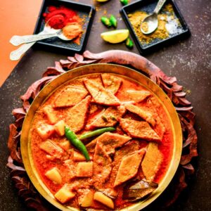 Dhokar Dalna (Lentil Cakes in Curry)
